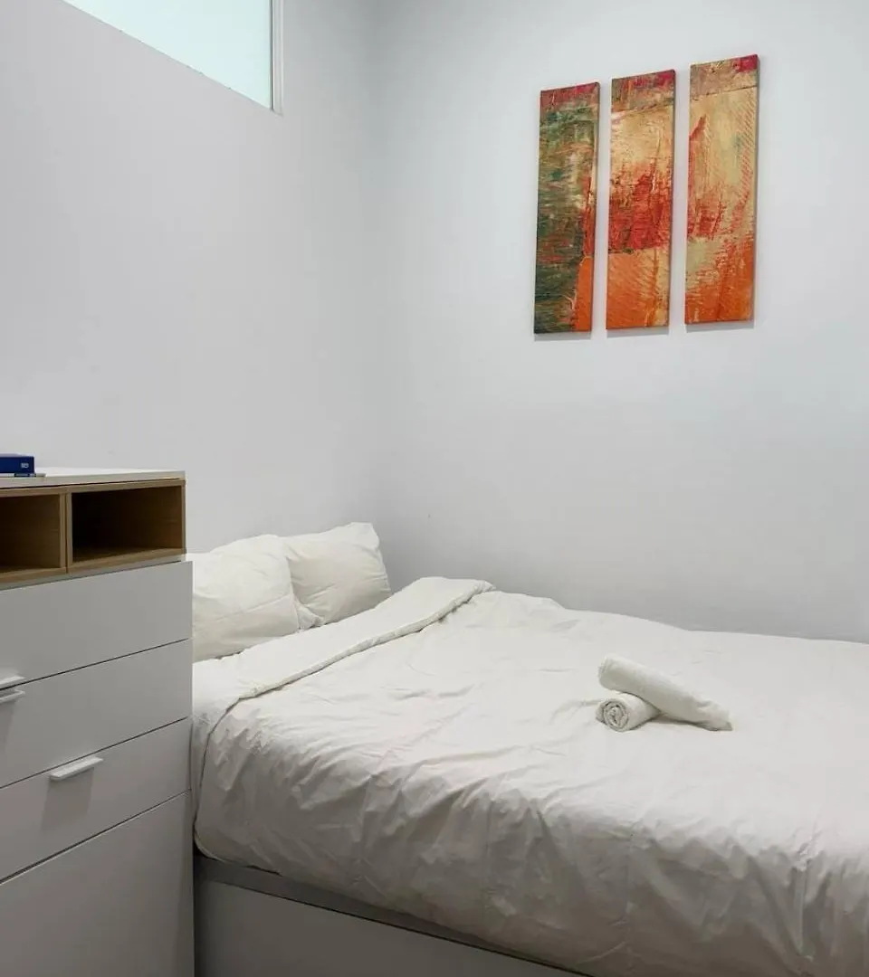 Centric 2 Bedroom Apartment Barcelona 0*,  Spain